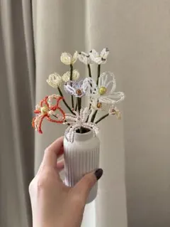 ビーズフラワー　ハンドメイド　インテリア 一輪挿し