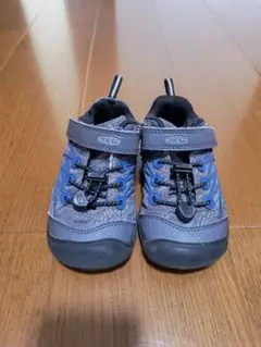 KEEN キッズスニーカー　17センチ