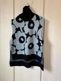 2025年最新】marimekko ニットベストの人気アイテム - メルカリ