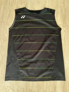 YONEX ノースリーブシャツ 黒 ヨネックス