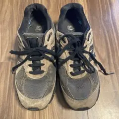 New Balance 990 v4 ミリタリーグリーン M990MG4