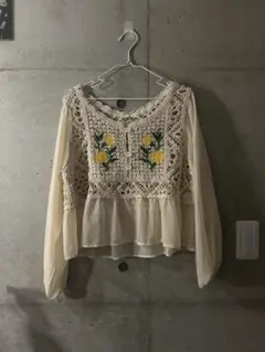 Vintage トップス　刺繍