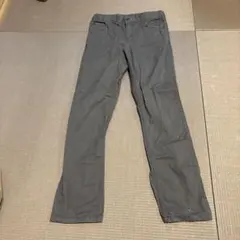 グレー ストレートパンツ バックポケット付き