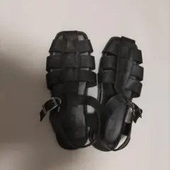 ブラック ストラップサンダル Mサイズのサムネイル