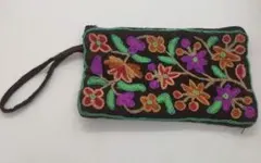 1/31までの出品！毛糸編みポーチ　未使用品　温かみのある