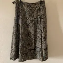 ペイズリー柄フレアスカート グレー系