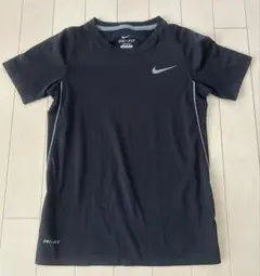 NIKI DRI FIT XS ナイキ　半袖　Tシャツ 120 130のサムネイル