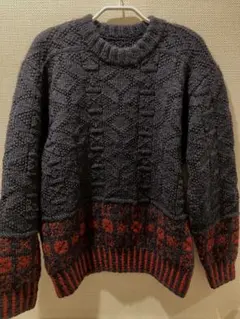 ハンドメイド　紺色のセーター(紳士Mくらいですが女性でも着れます)