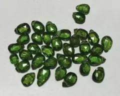 クロムダイオプサイト　ペアシェイプ