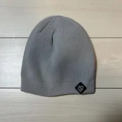 グレー ニットビーニー ロゴ付き