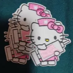 25922❤医療好き(❀ᴗ͈ˬᴗ͈)"新品 キティ ナース ワッペン 1枚分