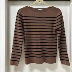 ブラウンと黒のストライプ長袖ニット