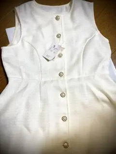 【新品・未使用】clear ホワイト ボタン付き ベスト ショートパンツ セット