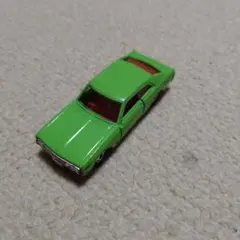 日本製絶版トミカNo.74 日産 ローレル ブタケツ 当時物 - メルカリ