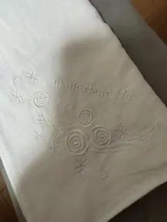 mafflechaire/jb 刺繍ハンカチ ホワイト
