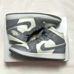WMNS エアジョーダン 1MID 23.5 グレーセイル Aj1