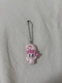 ピンクキャラクターキーホルダー