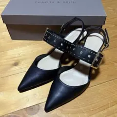 CHARLES & KEITH ブラックハイヒール