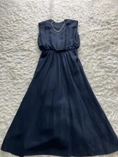 美品　ミラオーエン　濃紺ロングワンピース