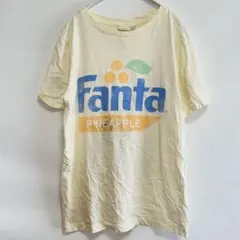 希少H&M×コカコーラ×ファンタ コラボTシャツ 企業ロゴ パステルイエローXSのサムネイル