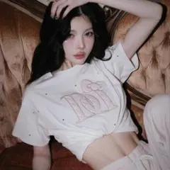 Hello DarichキルティングアップリケビジューTシャツ WHT - メルカリ