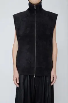 トップス RAINMAKER FOX CASHMERE ZIP-UP VEST 2025 RAINMAKER FOX CASHMERE ZIP-UP VEST 2025 - メルカリ