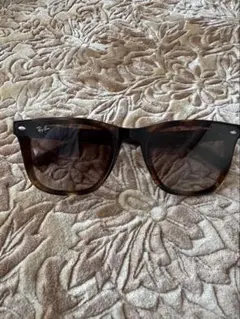 Ray-Ban サングラス べっ甲柄のサムネイル
