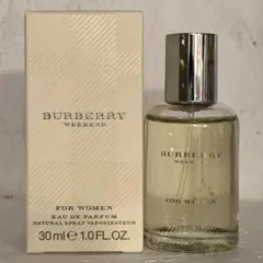 ✨週末の心地よい時間✨BURBERRY ウィークエンド フォーウーマン 香水のサムネイル