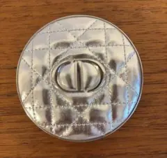 Dior ディオールスキンフォーエヴァーグロウ ルミナイザー 05ブルーストロボ