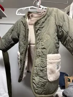 フリースジャケット オリーブグリーン クリーム BEAMS