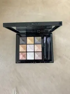 GIVENCHY ル・ヌフ・ジバンシイ 07 アイシャドウのサムネイル
