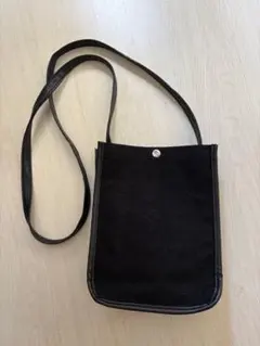 レース素材 ショルダーバッグ　サコッシュ　ブラック