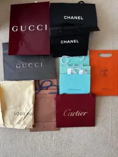 CHANEL GUCCI Dior ブランドロゴ入り布袋14枚　ポストカードなど CHANEL GUCCI Dior ブランドロゴ入り布袋14枚 ポストカードなど - メルカリ