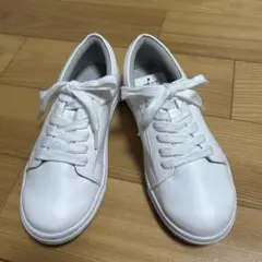 新品☆コムサイズム　白フェイクレザーシューズ20㎝のサムネイル