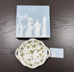 WEDGWOOD ワイルドストロベリー プレート 持ち手付きのサムネイル