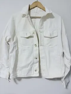 ホワイトデニムジャケット
