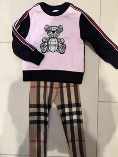 Burberry クマ刺繍トレーナーとレギンスセット　104