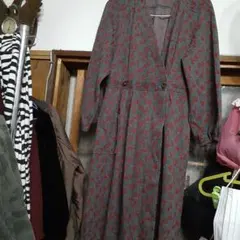 グレー赤花柄長袖ロングワンピースビンテージ