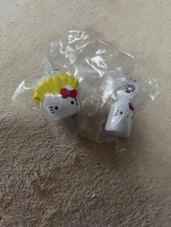 アメリカンデザイン　めじるしアクセサリー　キティ