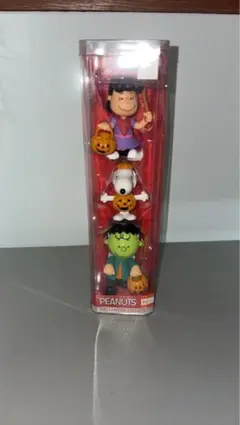 ピーナッツ ハロウィンフィギュア チャーリーブラウン スヌーピー&ルーシー
