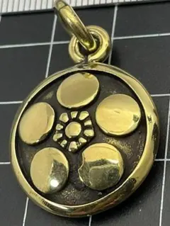 家紋ペンダント♠︎丸に下がり藤♠︎小♠︎真鍮製♠︎キーホルダー