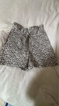ヒョウ柄 ハイウエストショートパンツ