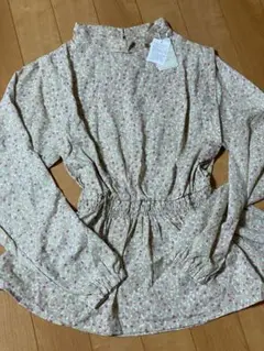 花柄長袖ブラウス タグ付き　M