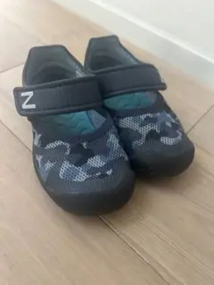 New Balance サンダル 迷彩柄　13.5