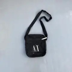 Armani Exchange ブラックショルダーバッグ