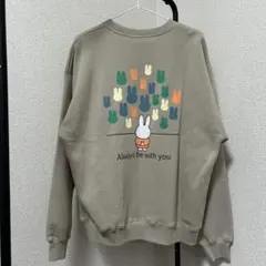 12/12（金）　未使用品　スウェット　ミッフィーの後ろ姿