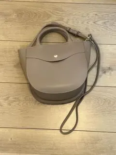 レガートラルゴ　かるいかばん