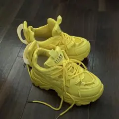 インヒール 厚底スニーカー