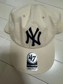47 ニューヨーク・ヤンキース ベージュキャップ