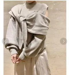 ディフォメーションニットプルオーバー